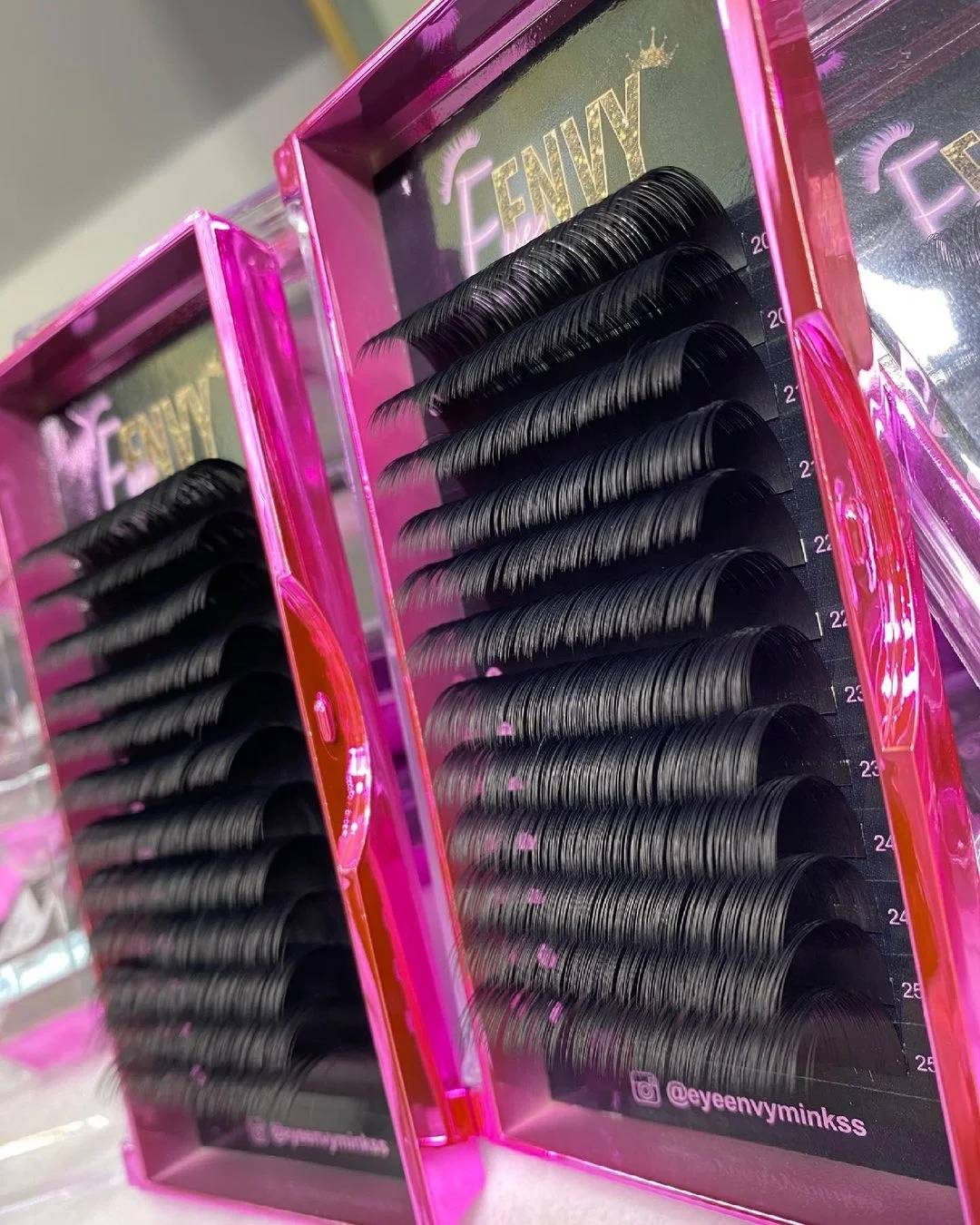 

plastic lash package private label las extension supplies 25mm long length individual eyelash extension boss premade lash fans