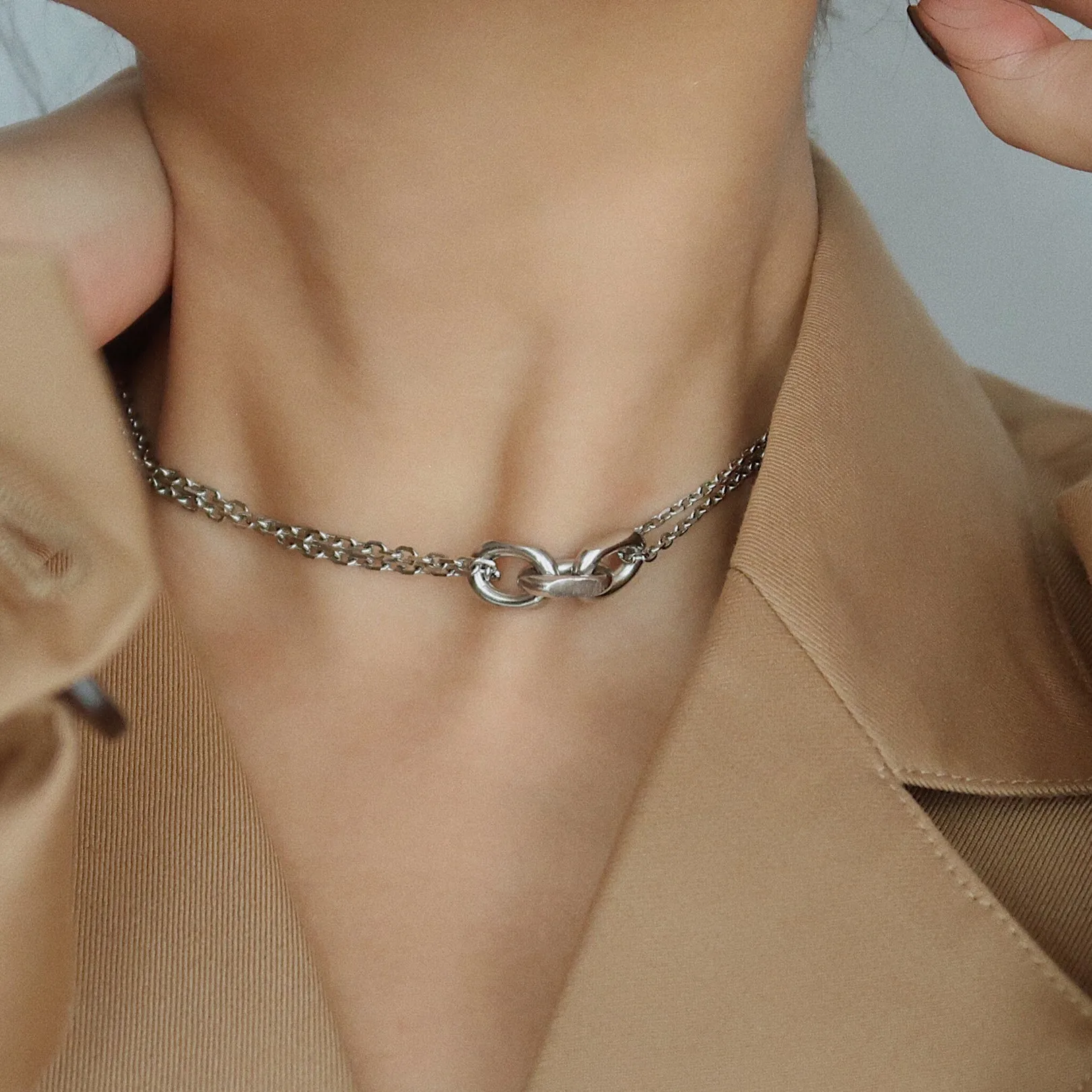 

Chic Stylish Platinum Plated 316L Stainless Steel Link Chain Necklace Stainless Steel Multi Layer Necklace