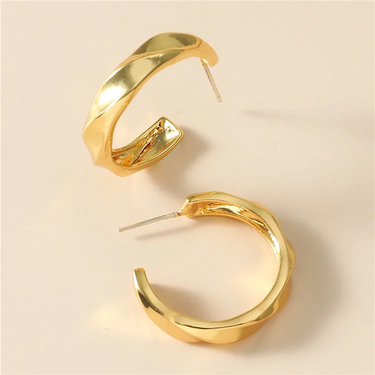 

2021 New Exquisite Small French Earrings Creative Simple And Beautiful Earrings, Picture shows