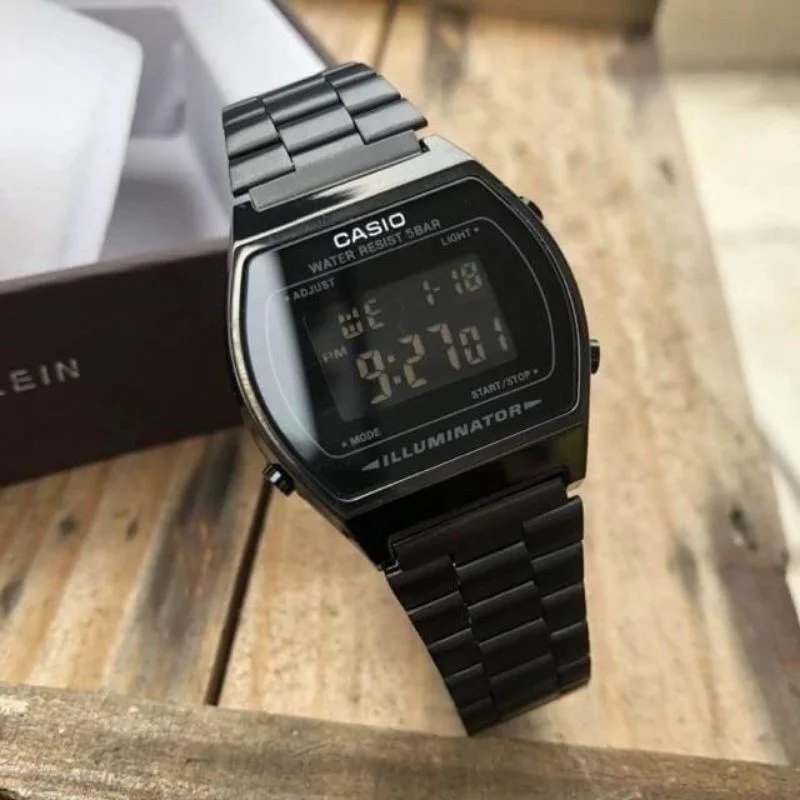 

Fashionable Ladies Watch High Quality Alloy Women Watch Luxury Square Female Digital Watch