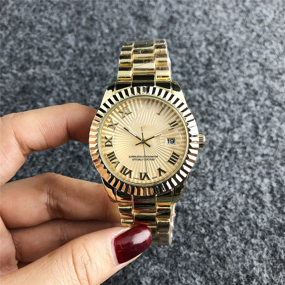 

Auto Date lady fashion mesh band alloy quartz wrist watch, new design yiwu women watches, elegant luxury ladies watch