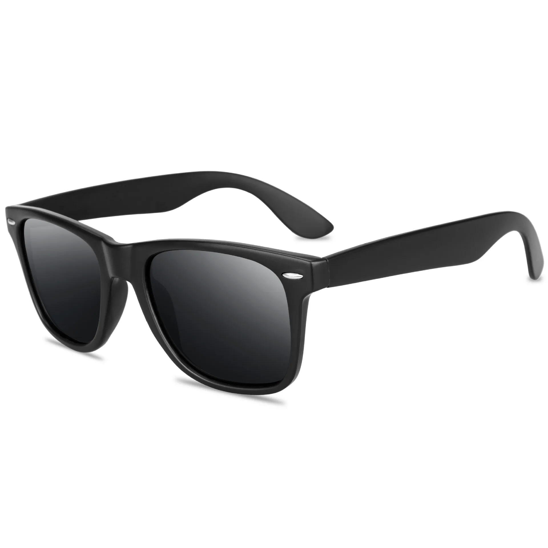 

China Wholesale Mens Plastic Polarized Sunglasses for sale