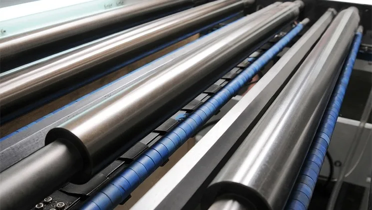 
China Manufactory foil stamping and die cutting machine automatic embossing die-cutting & hot 