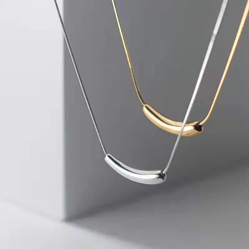 

HOVANCI Fashionable 18K Gold Plated Pendant Necklace Stainless Steel Simple Snake Chain Waterdrop Necklace