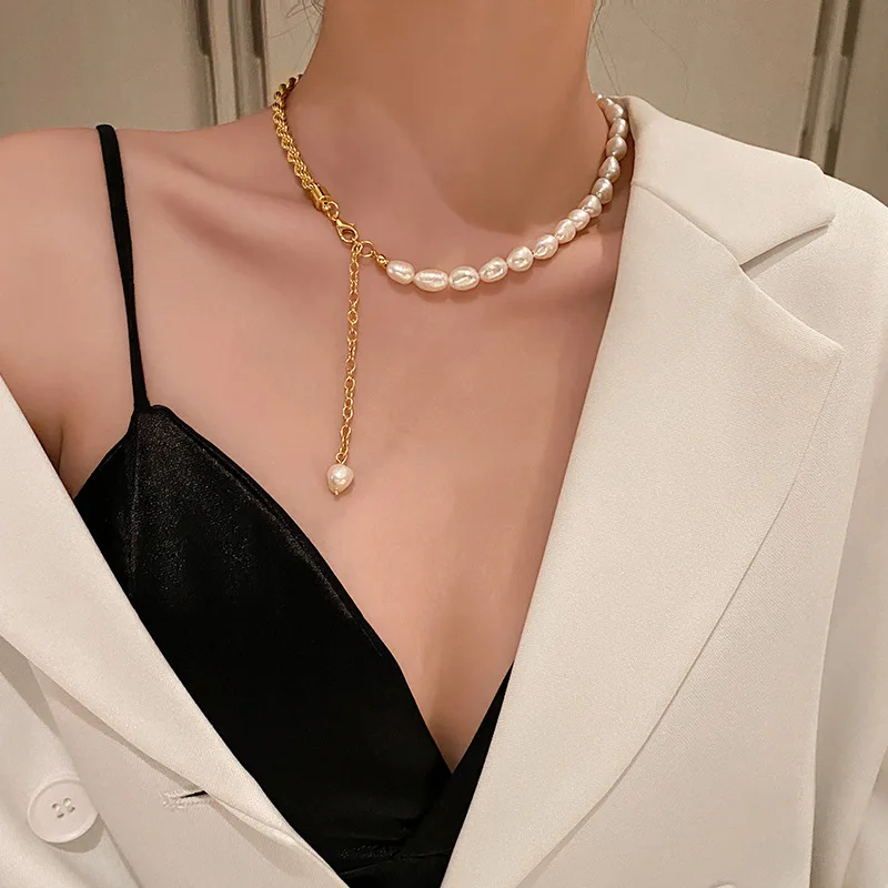 

2021 summer light luxury niche design high-grade hemp coarse chain titanium steel clavicular chain freshwater Pearl necklace