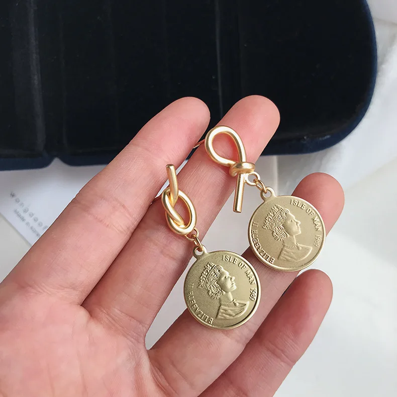 

JUHU Explosive retro gold coin asymmetrical earrings knotted matte exaggerated earrings fashion geometric jewelry for women