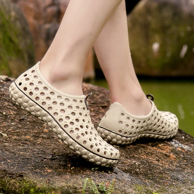 

DROP-SHIPPING 2020 summer Men Beach Shoes Women Outdoor Swimming Shoes Adult Hollow Out Breathable water Shoes