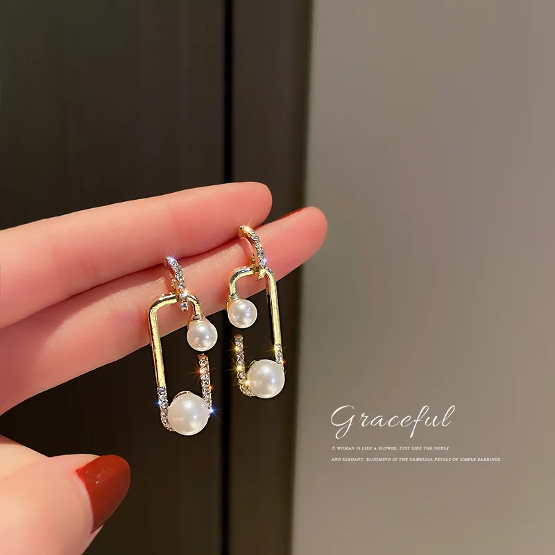 

new statement crystal gold plated white pearl pendant drop earrings