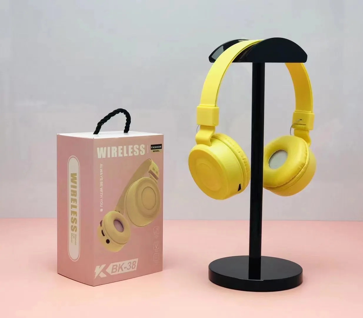 

BK-38 The latest high quality wireless headphones with multi-color headsets