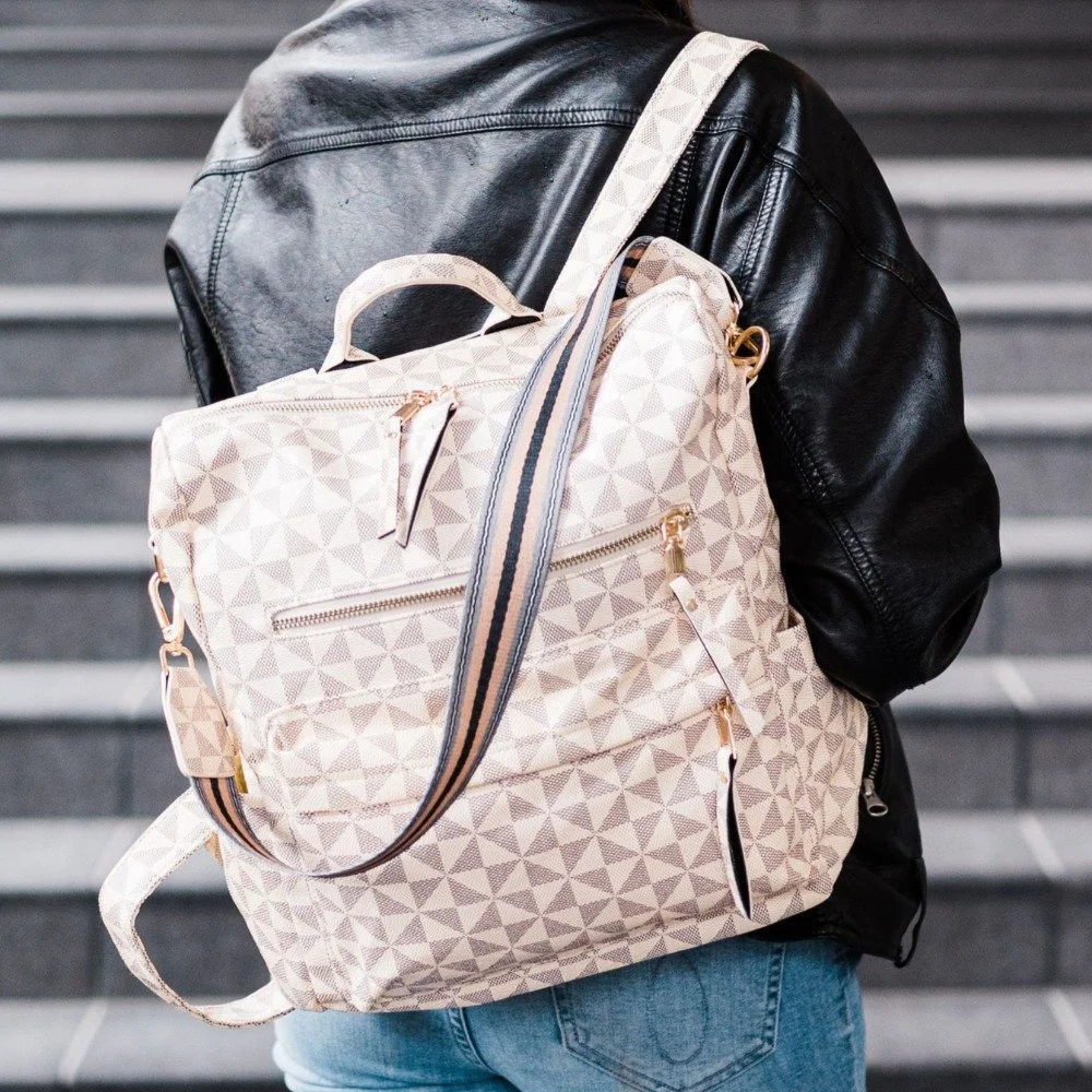 

Fashion Brand Designer Sunflower Print Leisure Travel Convertible Bag Women Soft Leather Geometric Checkered Pattern Backpack