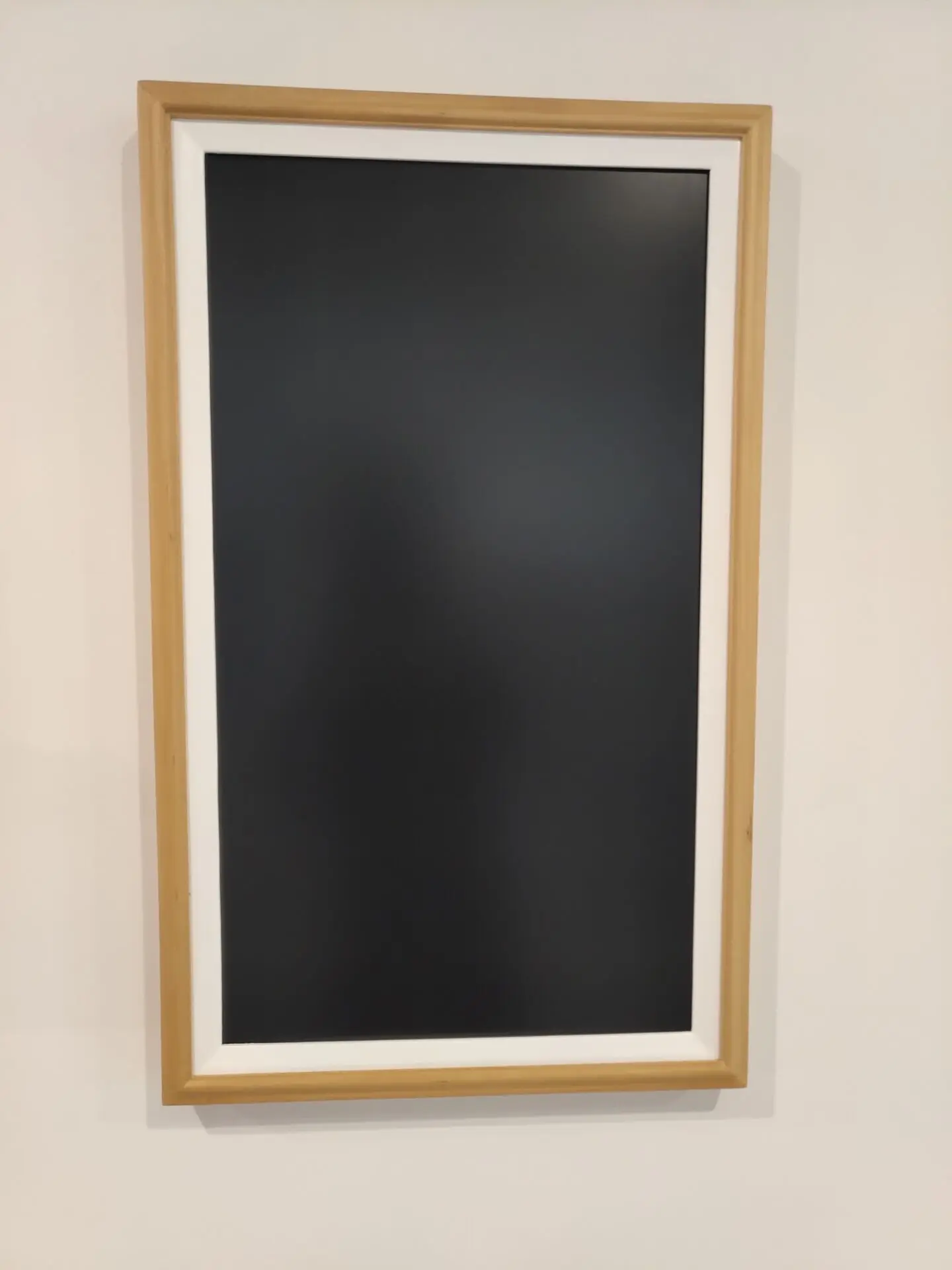 Usingwin 32 Inch Large Size Wall Mounted Digital Frame Bluetooth Wifi