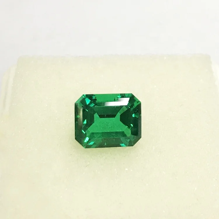 

Excellent rectangle Hydrothermal Colombian Emerald 1.0 ct Synthetic Gemstone with certificate, Lasting long