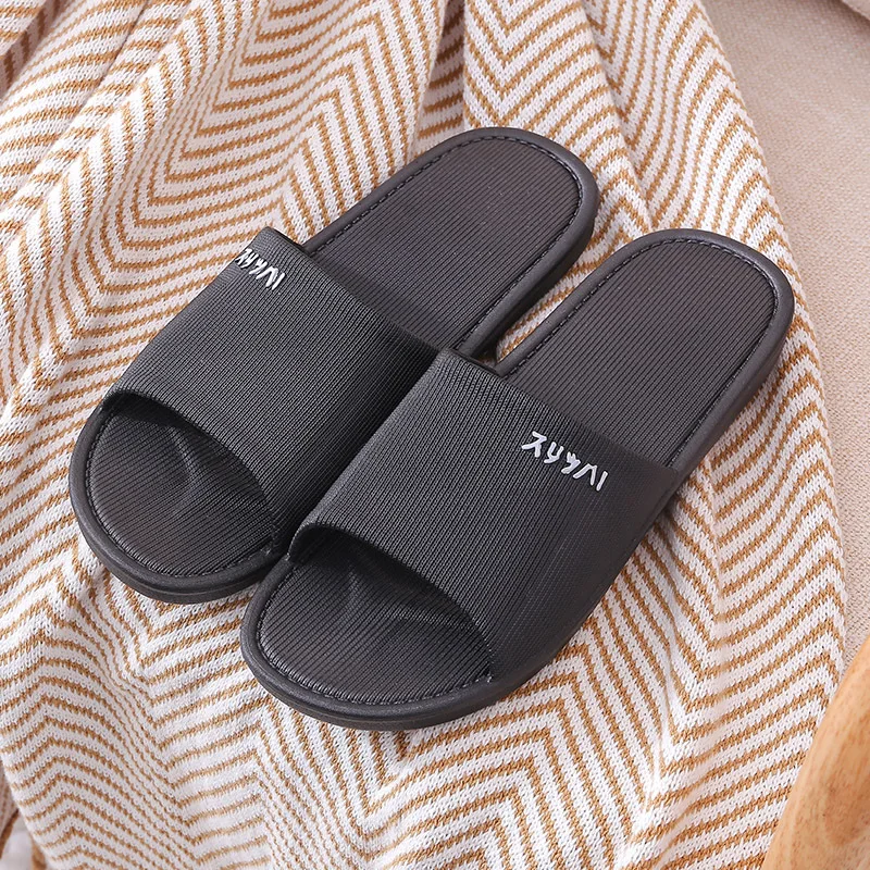 

2022 Bath Shower Slides Wholesale Men's Slippers Fashion Waterproof Summer Trend Bubble Slipper Home Man Shoes