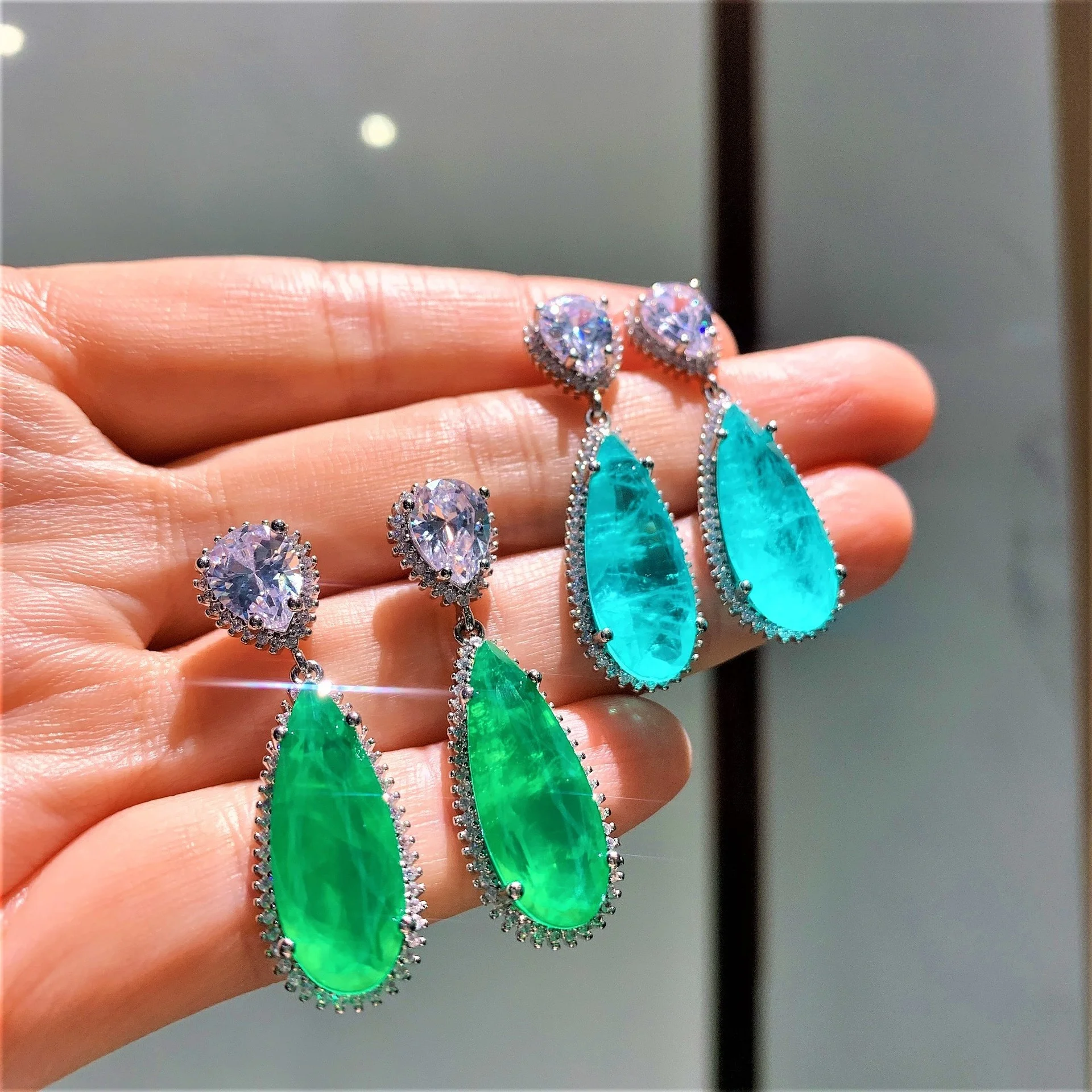 

Vintage Paraiba Tourmaline Emerald Gemstone Drop Dangle Earrings Women Anniversary Fine Jewelry, Picture shows