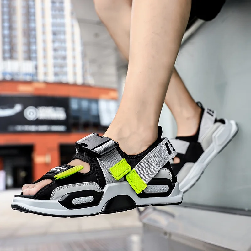 

2021 Summer Men Sandals Breathable Mesh Male Sandal Summer Beach Men Shoes Water Male Slippers Fashion men Slides Casual Shoes, Black