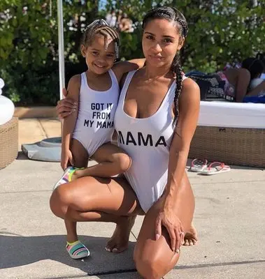 

2019 New Mom And Daughter White MAMA Letter Swimwear Mother Daughter Sexy Swimsuit Family Matching Outfits