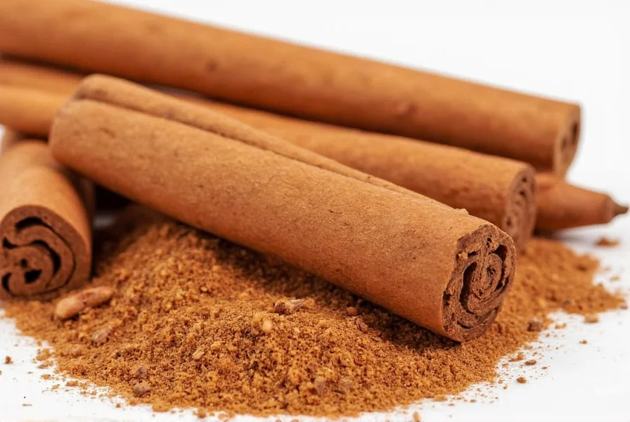 Infographic showing nutritional breakdown of cinnamon per teaspoon with visual representation of minerals and antioxidants