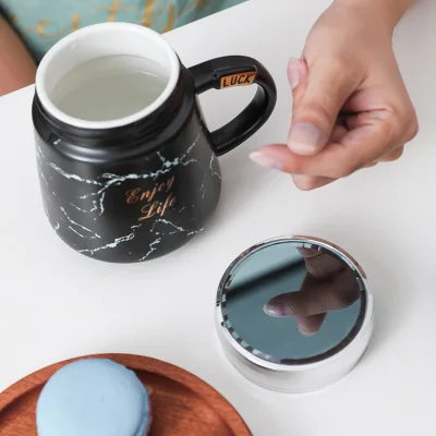 

New Creative Mirror Cover Office Handle Ceramic Gift Mug with Lid, As the picture show