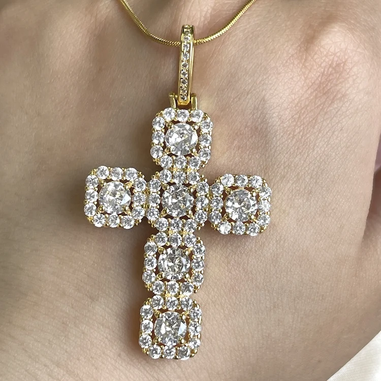 

Full cz diamond cross necklace for women 2021 fashion pendant