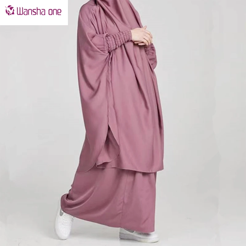 

islamic dubai new muslim clothing abaya woman dress twopiece mukena vietnam indonesia telekung clothing prayer gown womens robes