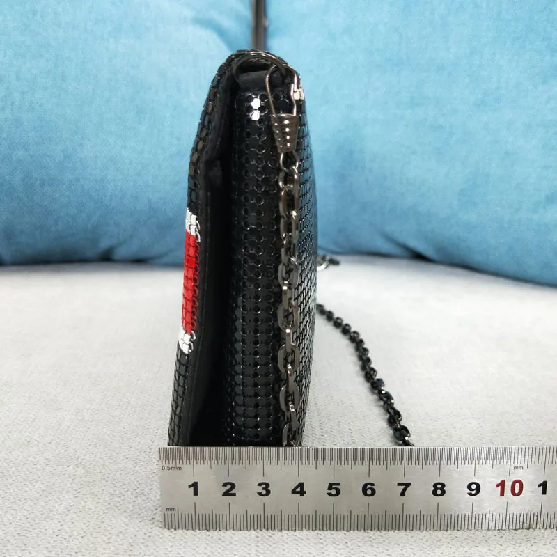 silver chain handbolsa