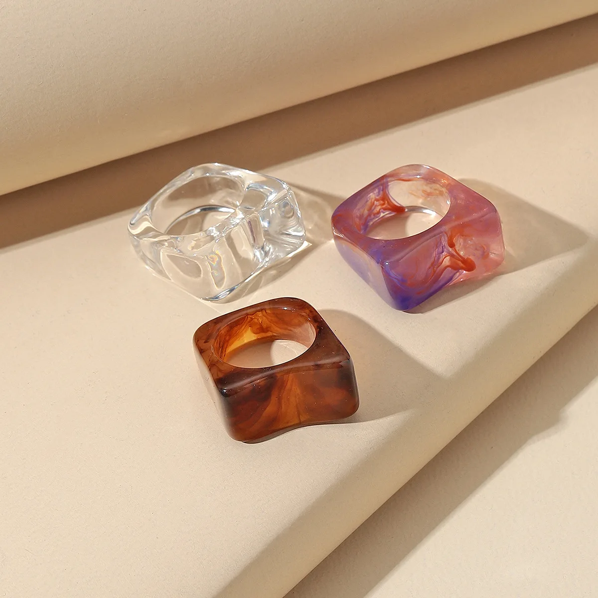 

Ding yi Korean ins irregular ring woman retro personality resin ring for woman 2021, Colorful