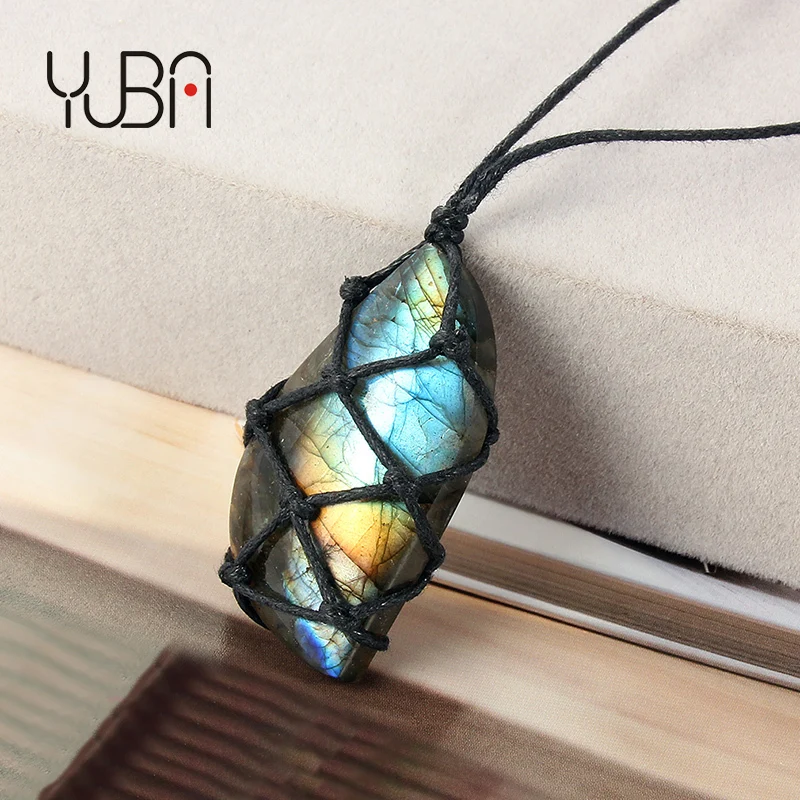 

Natural Raw Labradorite Crystal Pendant Necklace Reiki Chakra Healing Pendant Treatment Stone with Hand-Woven Ropewholesale, Picture