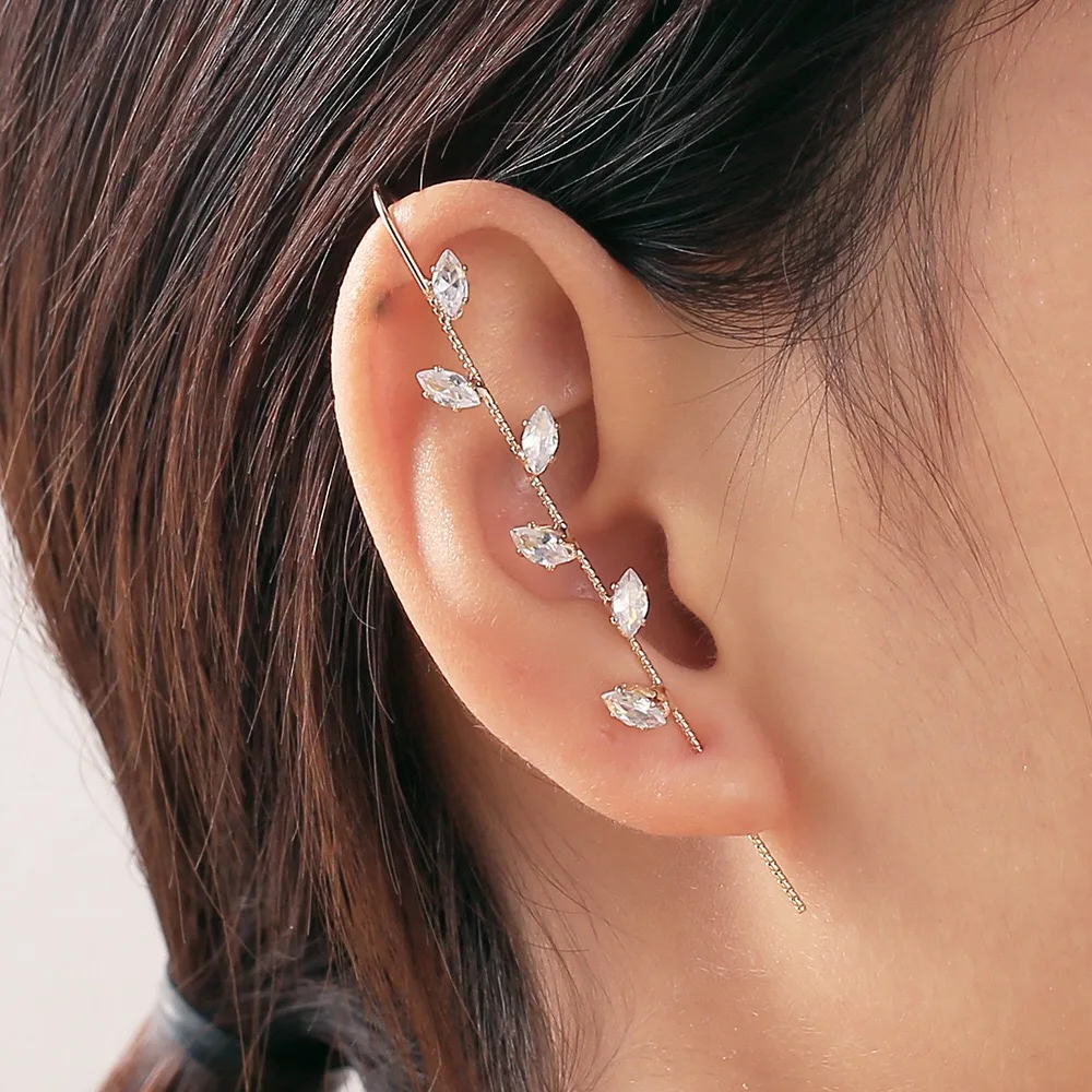 

New Fashion 925 Silver Inlaid Drill Plated Real Gold Auricle Piercing Women Oblique Auricle Earrings