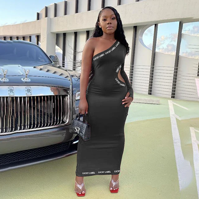 

Hollow Out Black One Sleeve Skinny Maxi Dresses Trendy Inclined Shoulder Letter Print Tight Fitted Dress -SM