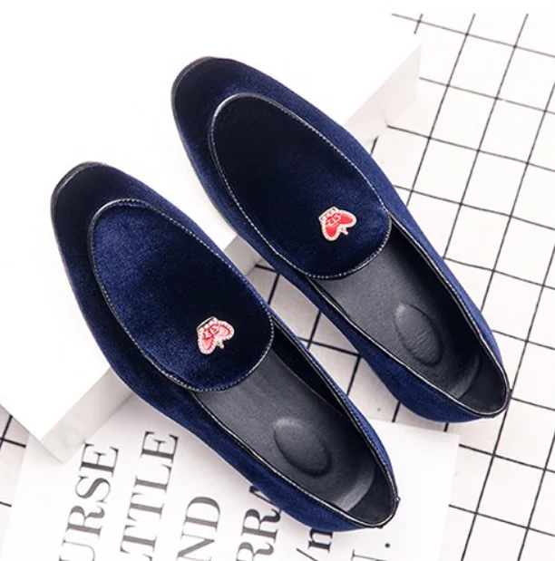 

2021 Men's Leather Shoes Spring Velvet Casual Faux Leather Shoes Crown Fashion Work Men's Shoes European Style, Black blue