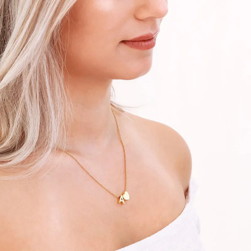 EManco Initial Necklace Luxury 26 Letter Stainless Steel Heart Classic Style for Valentine's Day Gift Love Letter Initials