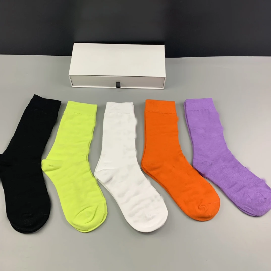 

Fashion Colorful Letters Printed Cotton Breathable Women Sock Christmas Socks