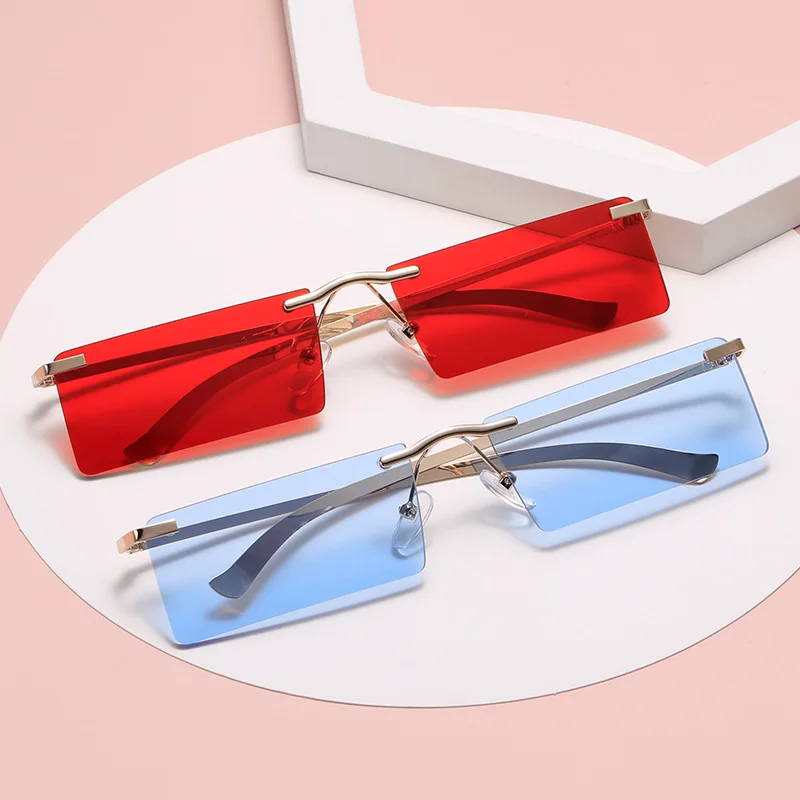 

Custom Color Fashion Newest Square exaggeration women sunglasses