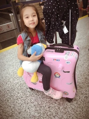 
Manufacturer patent new design personalized cute cabin travel kids luggage set with seat suitcase 