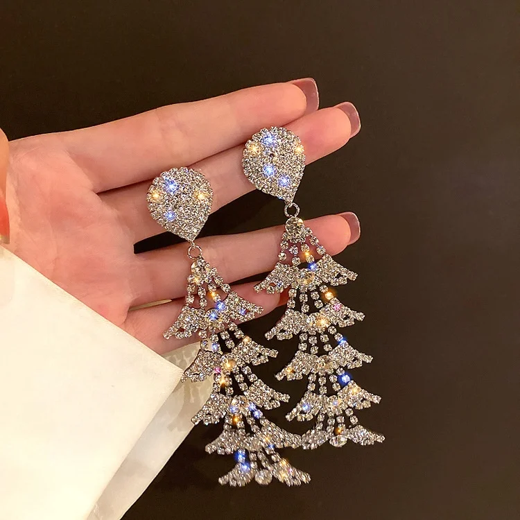 

Luxury Female White Crystal Drop Earrings Classic Silver Color Wedding Earrings Charm Long Geometry Dangle Earrings For Women, Picture shows