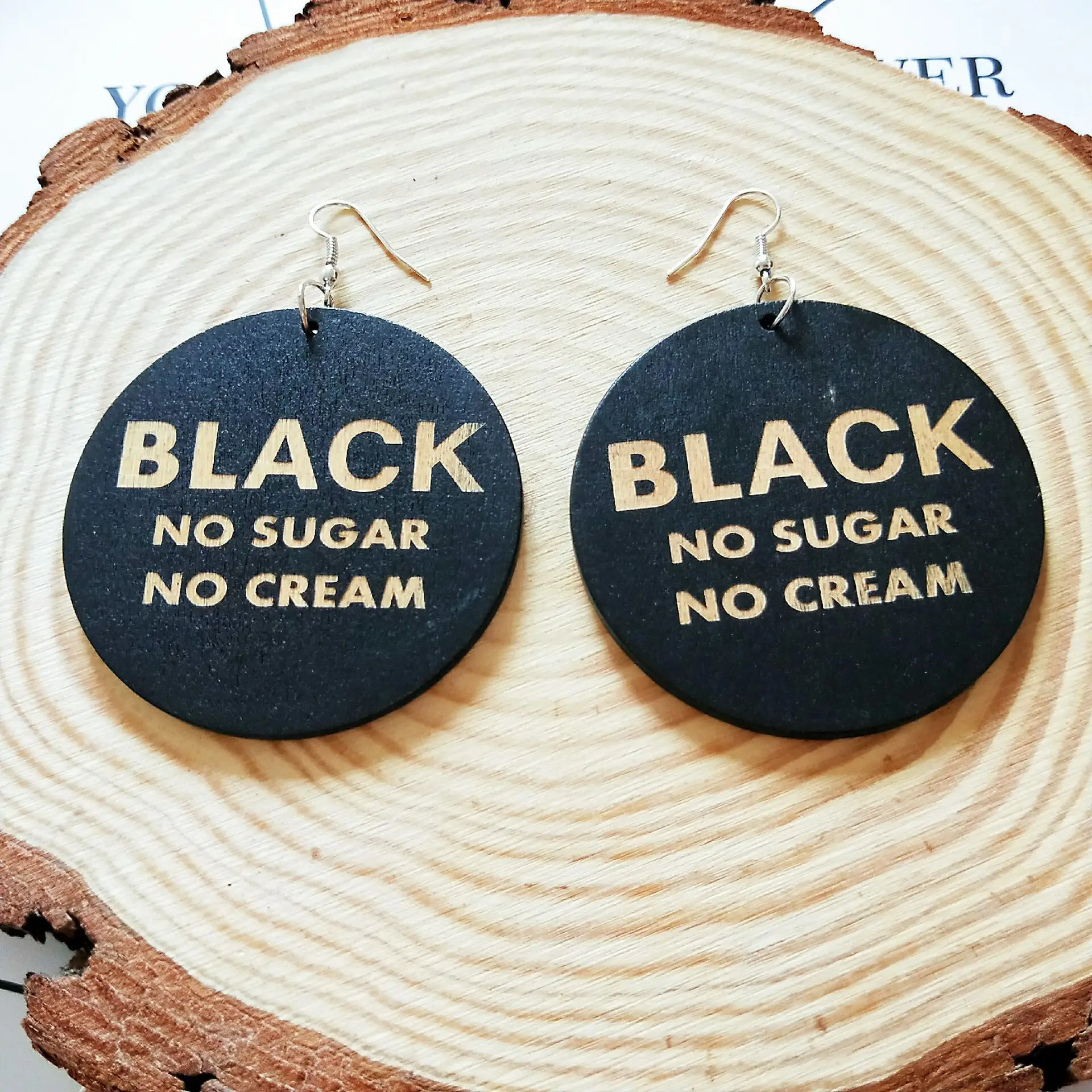 

Last Arrival Accessories Black Wooden Drop Earring Round 6*6CM Black Wood Letter Earrings