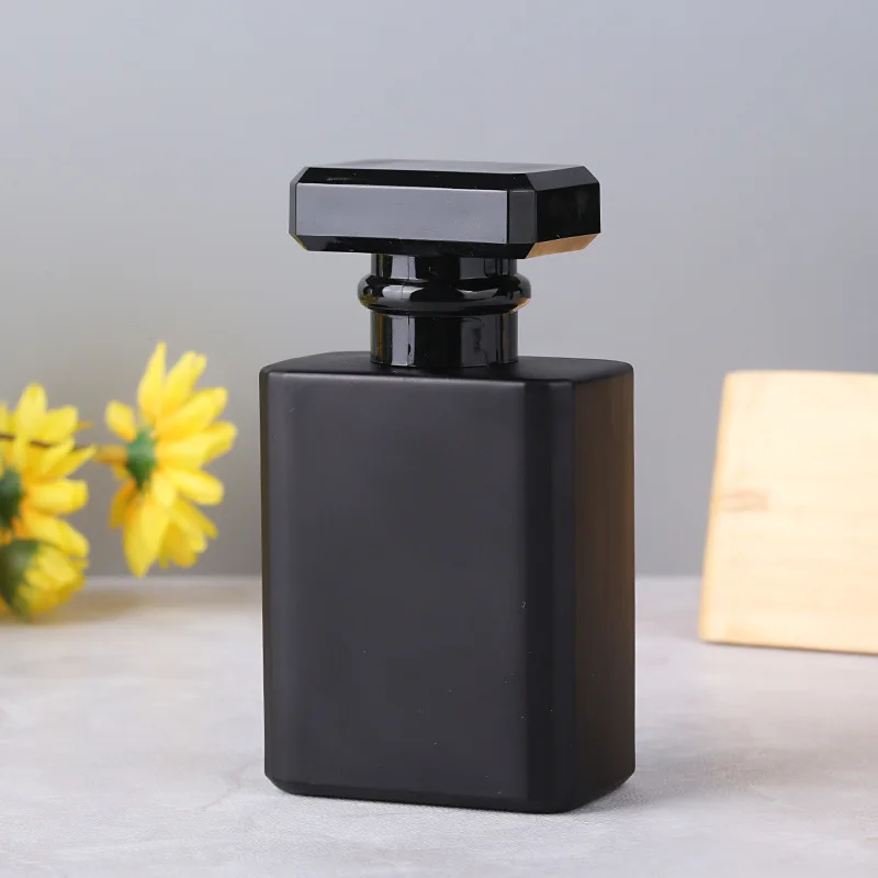 

New Design fashion black empty glass bottle for men's perfume
