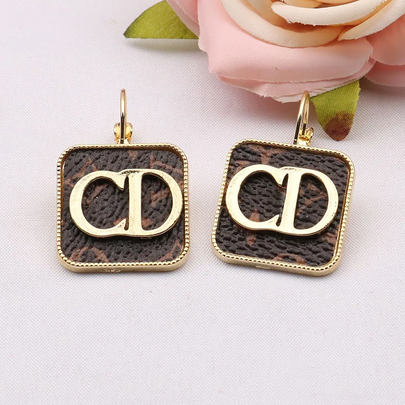 

High quality geometric square V D gold plated hoop earrings women's popular jewelry earring, As picture