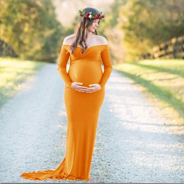 

2020 Long Sleeve Pregnant Dress Fashionable Pregnant Women Photography Gown, Various colors are available