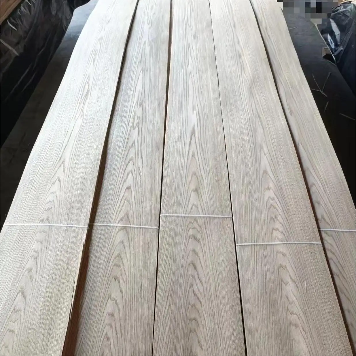 

The cheapest white oak veneer crown cut/quarter 0.5mm North American white oak veneer natural sliced wood veneer