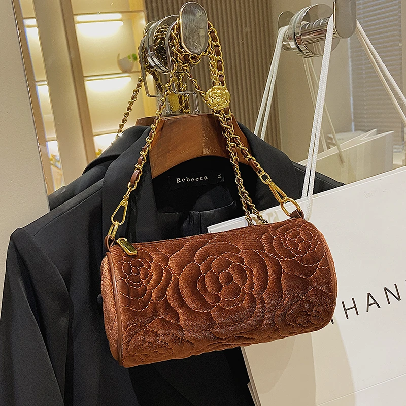 

Wholesale handbags for women luxury 2021 new designer Messenger Bags fashion chain high quality gold velvet purses sling bag, Customized color
