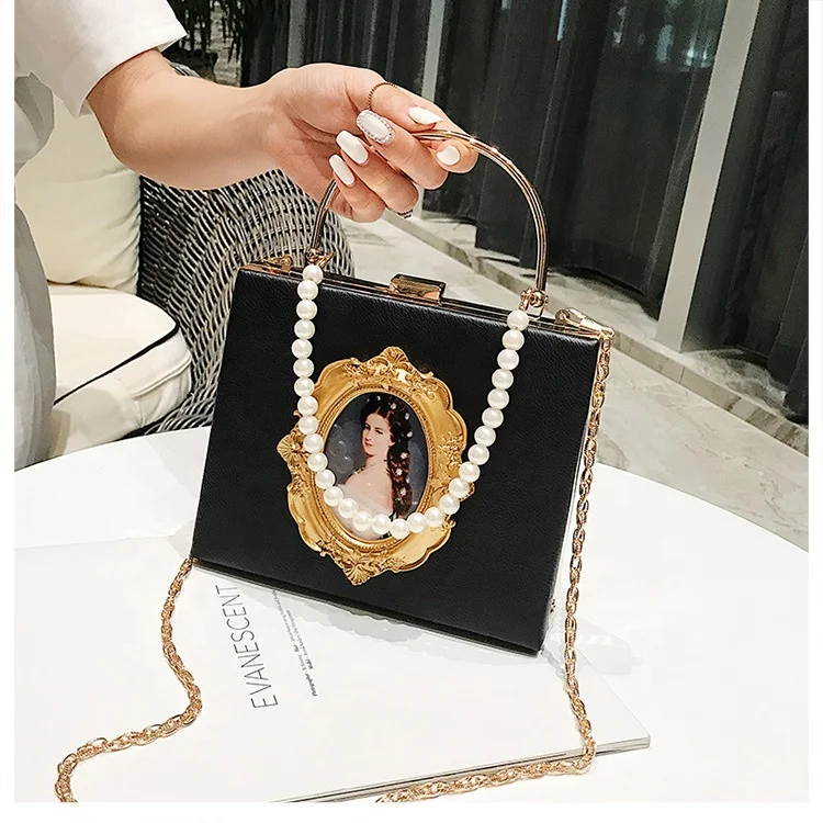 

Luxury Vintage Pearl Bags Cross body Bag Lady Purses and Handbag For Woman 2021