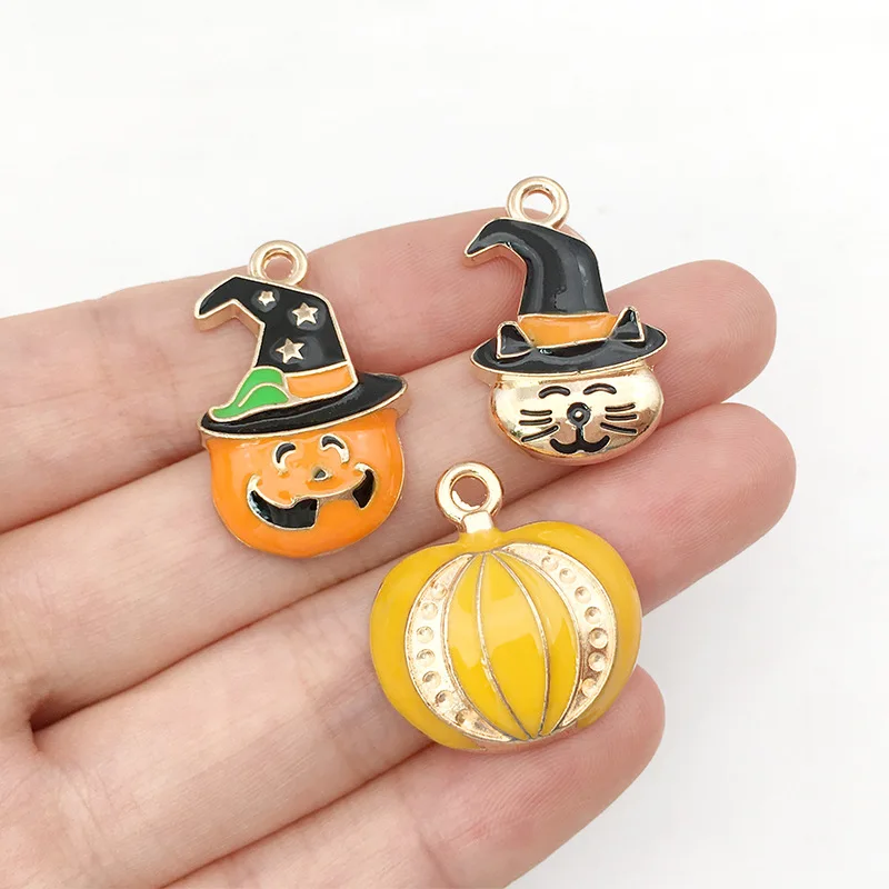 

Hobbyworker Mixed 24 Drop Oil Halloween Pumpkin Alloy Pendant Set for Earring Bracelets DIY Jewelry Making Supplies P0034