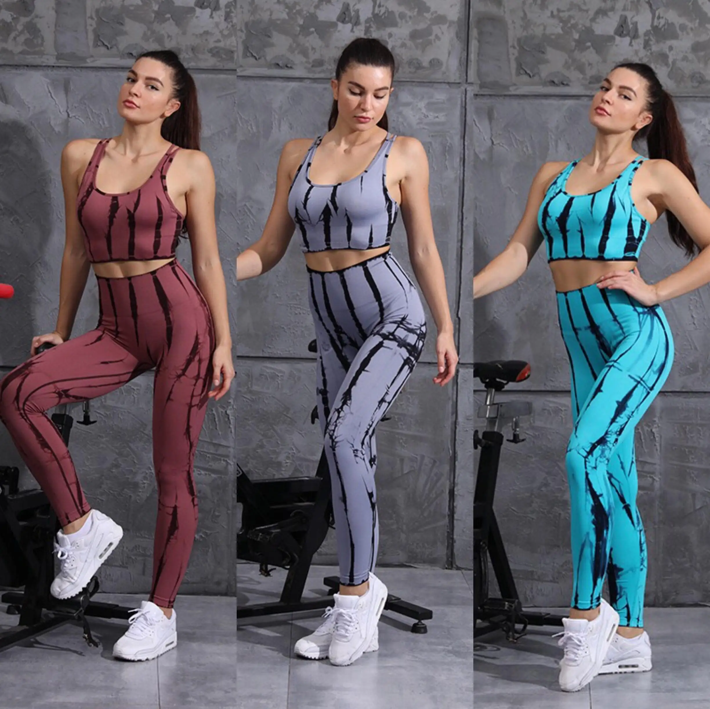 

BBZH080B Seamless Yoga Sports Suit Running Wear