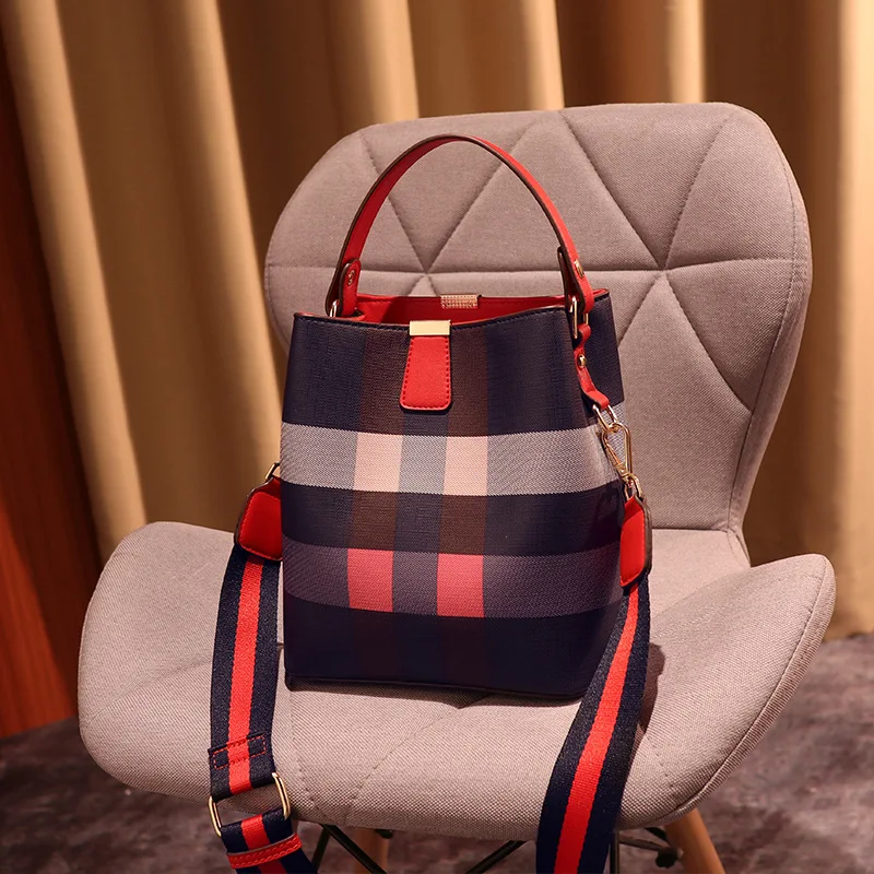 

Hot selling bucket shoulder plaid women all-match crossbody leather purses handbags, As pic
