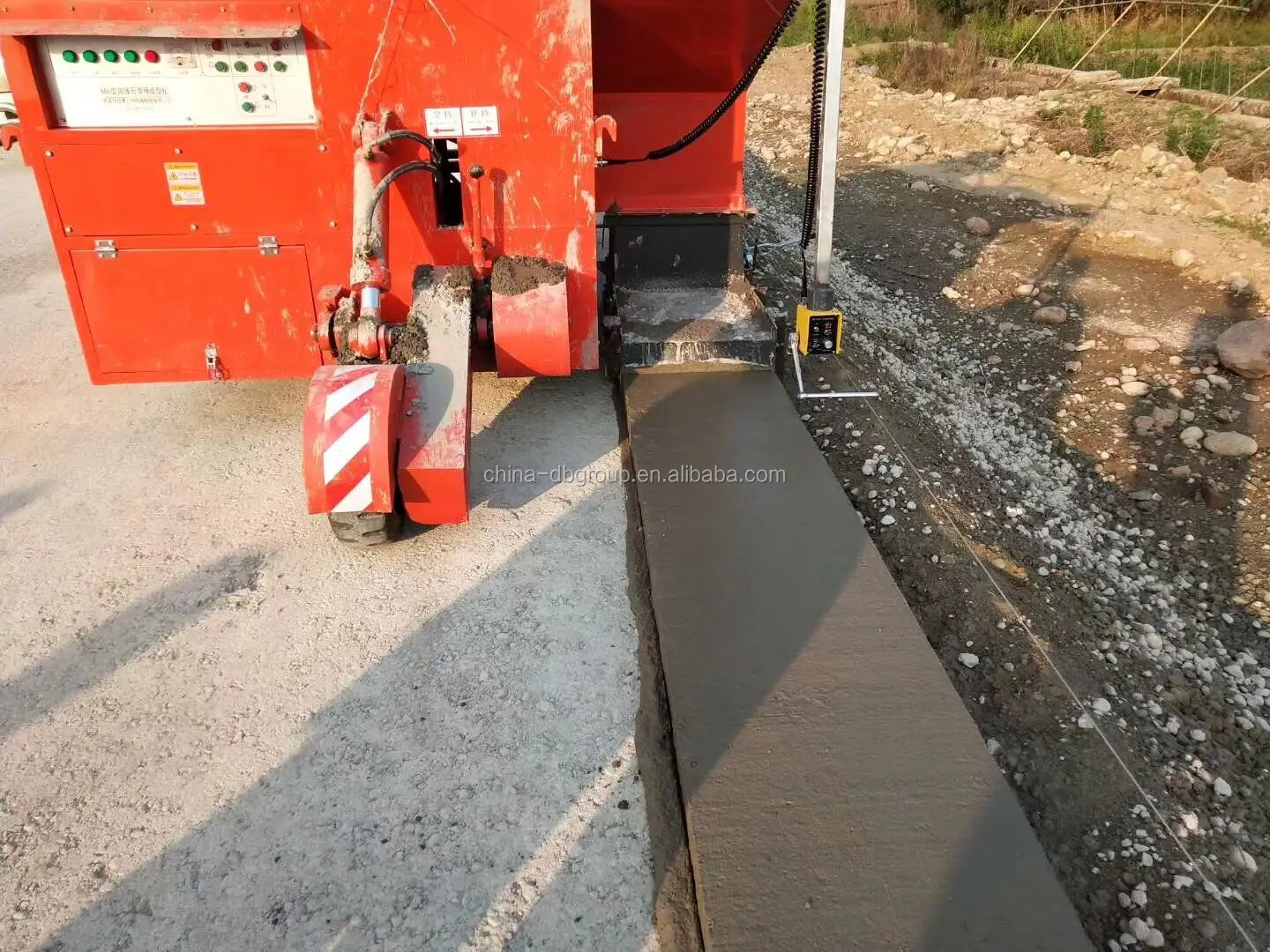 Road Curb Kerb Machine Concrete Paver Extruder Gutter Machine For Sale