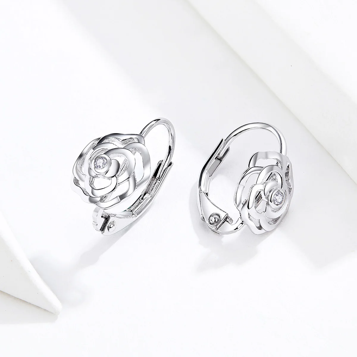 

Latest Design 925 Sterling Silver Statement Rose Studs Earrings Wholesale