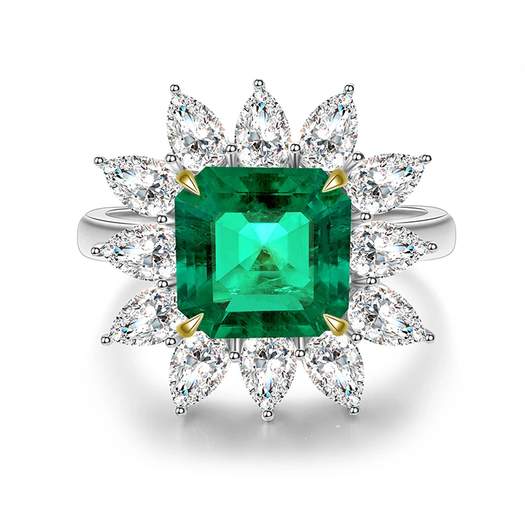 

Lab grown emerald center stone 9k gold ring, Colombian muzo green