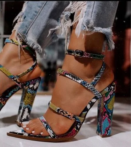 

New 2021 European and American color snake sandals 35-42
