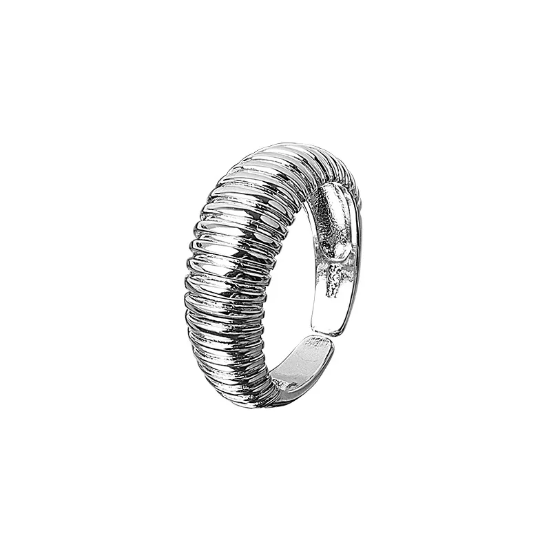 

Steampunk Style S925 Silver Plated Hammered Striped Pattern Circle Ring Brass Shaped Spring Textured Open Ring For Unisex